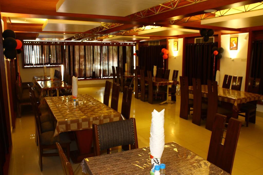 Hotel Rasoi Inn บิลาสปูร์ ภายนอก รูปภาพ