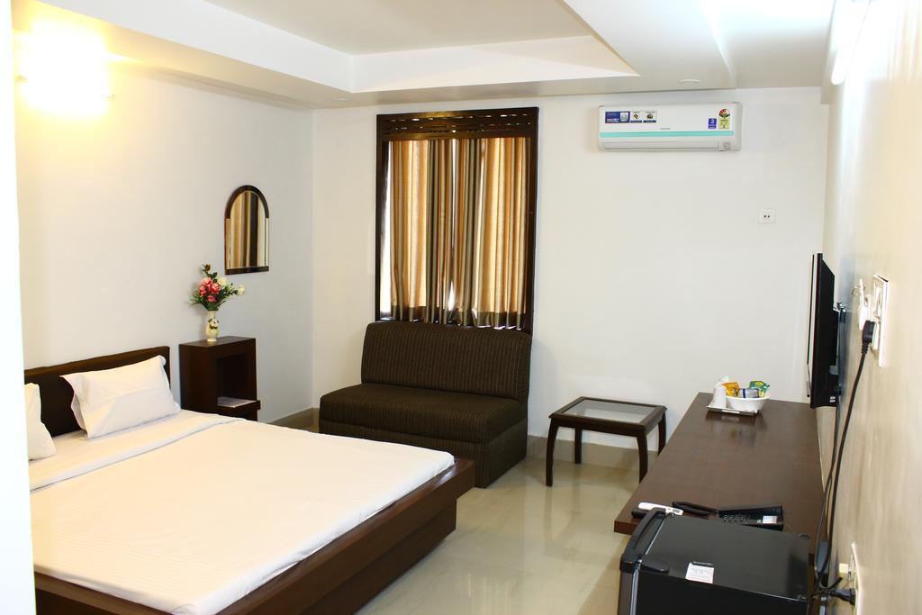 Hotel Rasoi Inn บิลาสปูร์ ห้อง รูปภาพ